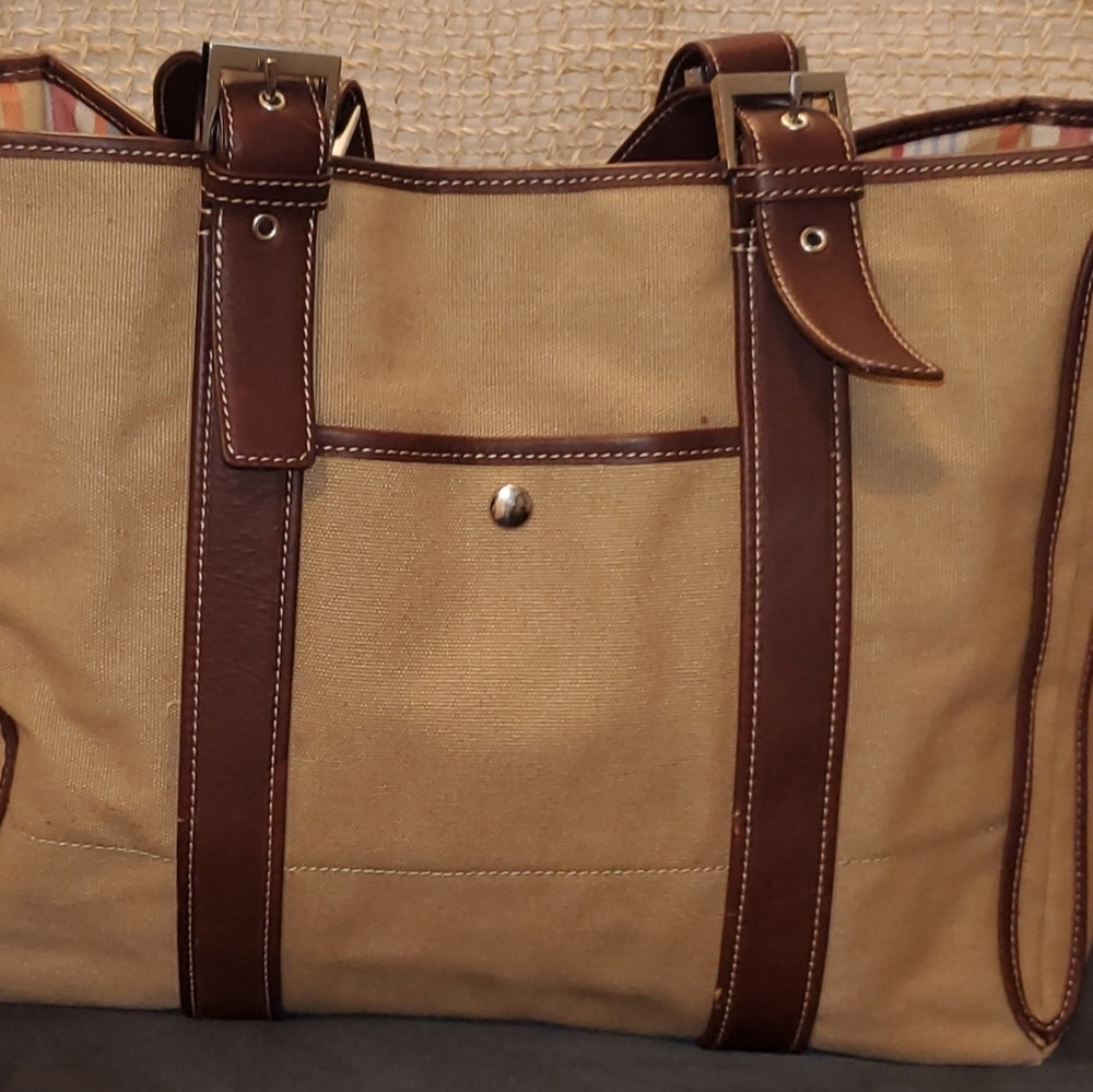 NWOT VIA SPIGA CANVAS TOTE, NEW